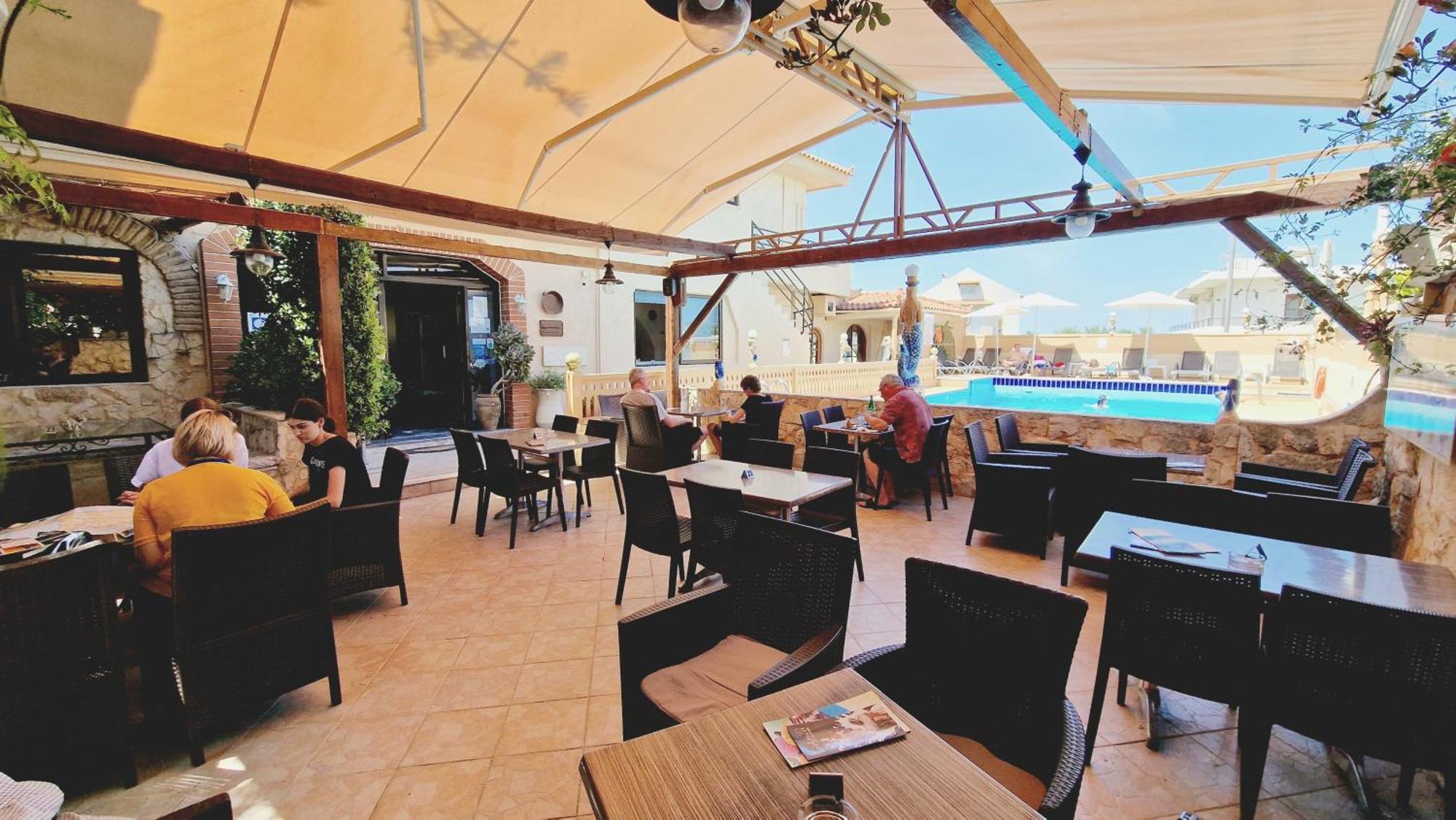 Evina Rooms & Suites Kokkini Hani Екстериор снимка