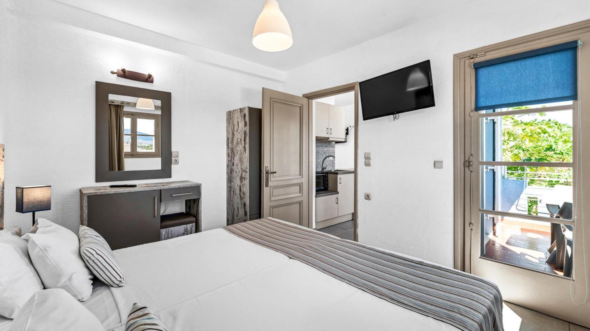 Evina Rooms & Suites Kokkini Hani Екстериор снимка